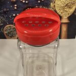 D. Lege kruiden & Specerijen kunststof kruidenpotjes met rode deksel   Kwaliteit